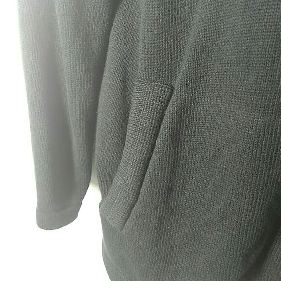 Madison black sweater with large buttons - Picture 3 of 5